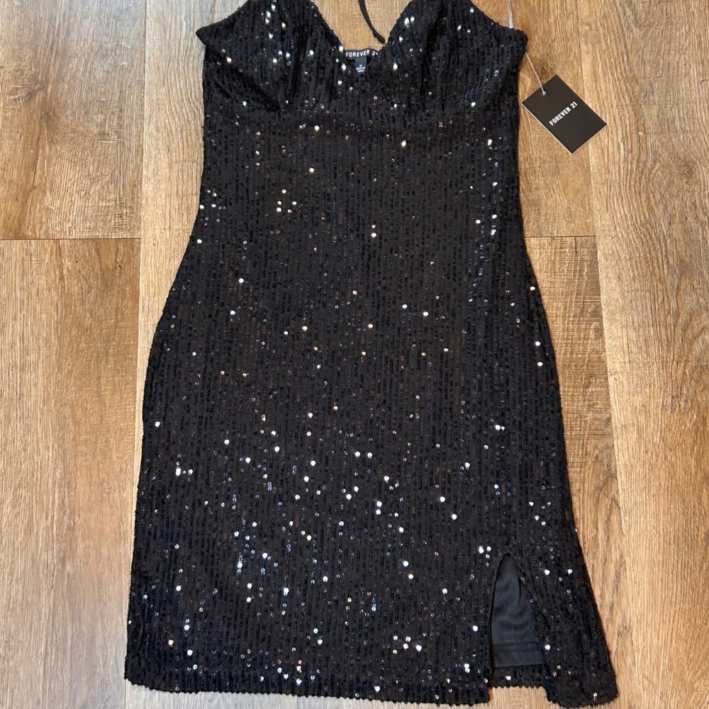 Forever 21 Black Sequin Halter Mini Dress Bodycon Party Side Slit NWT Size M